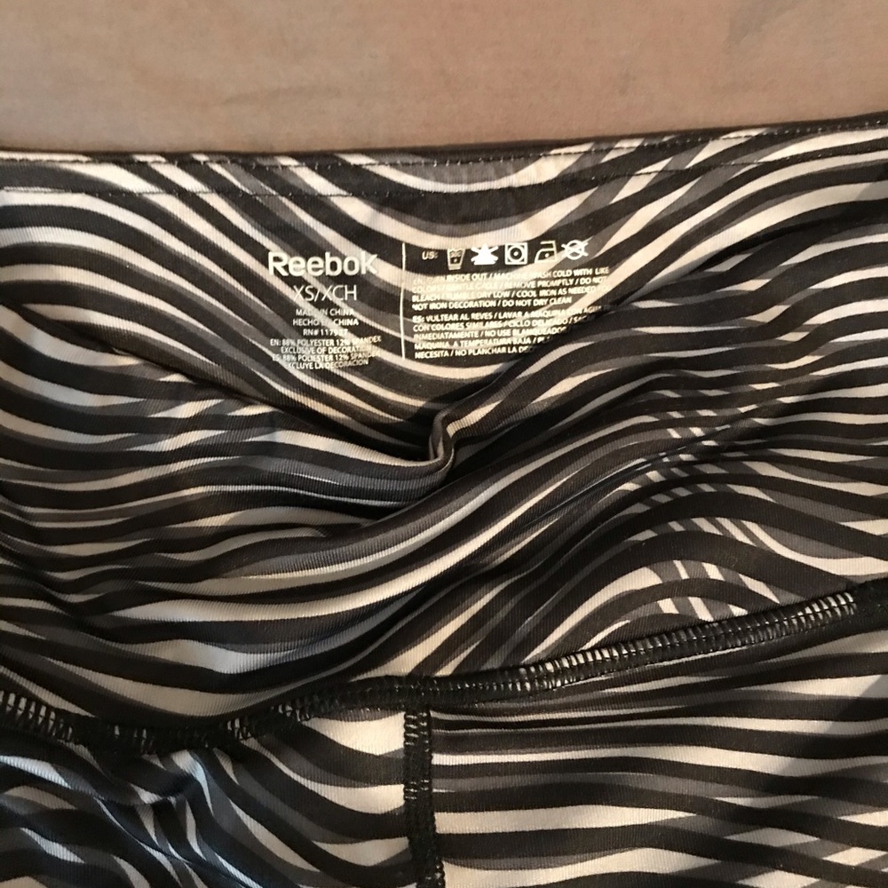 Reebok crop leggings
